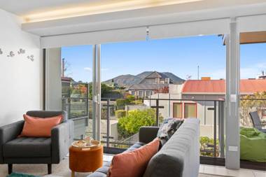 The Lake Life - Taupo Central Holiday Apartment