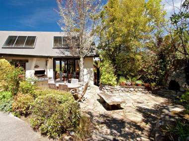 Kauawhi Lodge - Acacia Bay Holiday Home