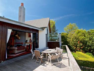 Kauawhi Lodge - Acacia Bay Holiday Home