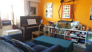 Annies Nirvana Lodge Golden Bay YHA