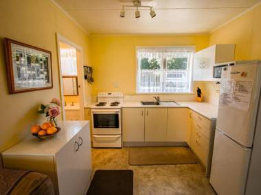 Beach Tata - Golden Bay Bach (Tata Beach)