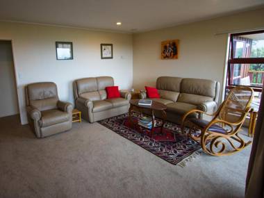 Blue Views - Pohara Holiday Home