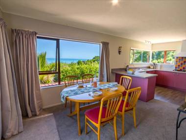 Blue Views - Pohara Holiday Home