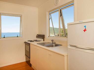 Pretty on Paku Tairua - Cottage