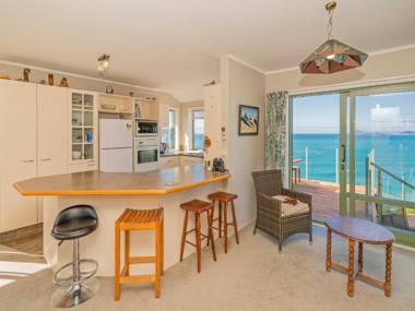 Panoramic Paku - Tairua Holiday Home