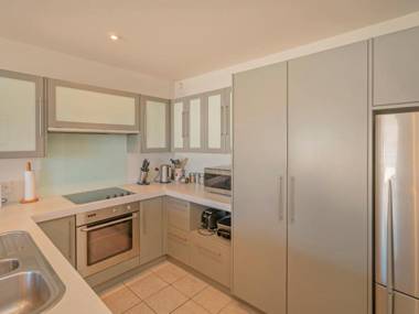 Tairua Waterfront Retreat - Tairua Holiday Apartment