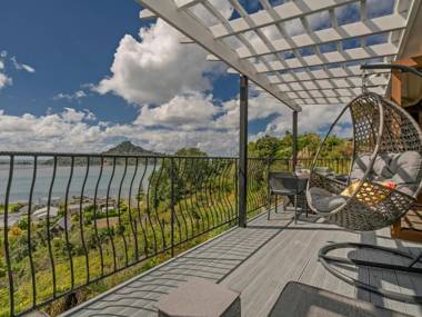 Cythera - Tairua Holiday Home