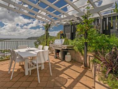 Cythera - Tairua Holiday Home
