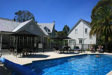 Chapel Cottage - Russell Cottages Collection