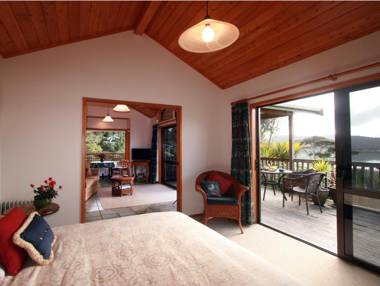 Bay of Islands Cottages