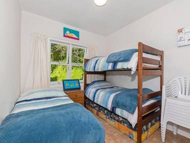 Pencarrow Cottage - Russell Holiday Home