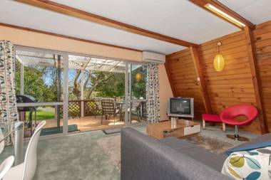 The Plum House Wairoro Park - Russell Holiday Home