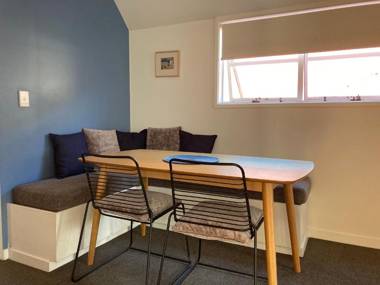 Heart of Russell Apartment - Russell Holiday Apartment