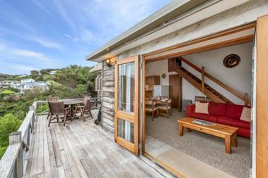 Te Maiki Retreat - Russell Holiday Home