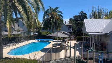 Bellbird Cottage - Russell Cottages Collection