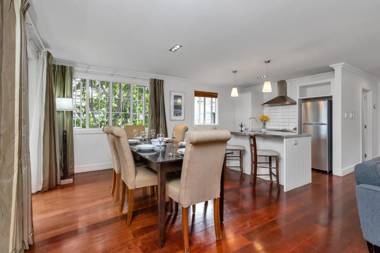 Russell Cottages - Russell Holiday Home