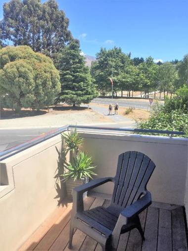 Fairway Motel & Apartments