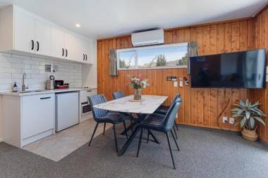 Archway Motels & Chalets