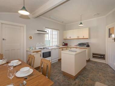 Central Sweetie - Wanaka Holiday Home