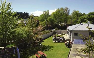 Mountain View Backpackers