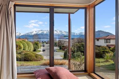 Sycamore Place - Wanaka Holiday Home