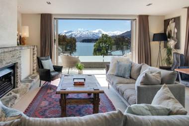 Apartment On Ardmore - Sleeps 4 - Central Location - Lake Views