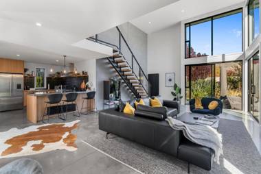 Kapuka Stays - Wanaka Holiday Home