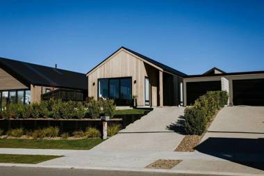 Tirohanga Maunga Townhouse