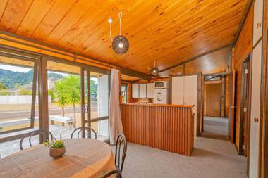 Golden Holidaze - Pauanui Holiday Home