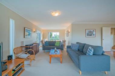 Sunshine Retreat - Pauanui Holiday Home