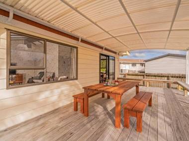 Pleasant Pauanui - Pauanui Holiday Home