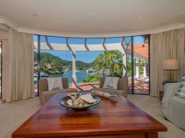 Amalfi - Pauanui Holiday Home