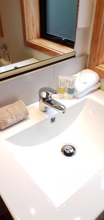 Fitzherbert Castle Motel