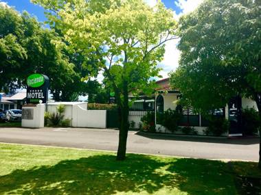 Hacienda Motor Lodge