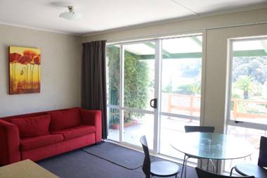 Haruru Falls Retreat