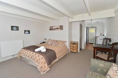 Falls Motel & Waterfront Campground