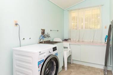 Waitangi Beach Houses