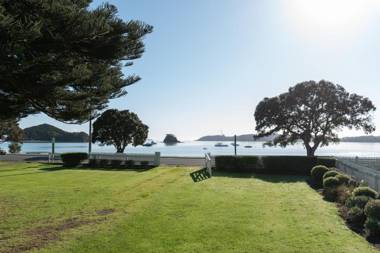 Wairangi Beach Cottage - Paihia Beach House