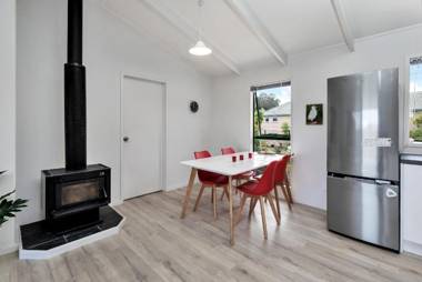 Lofty Te Haumi - Paihia Holiday Home