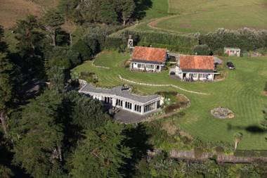 Ahu Ahu Beach Villas