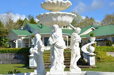 Country Villa Estate