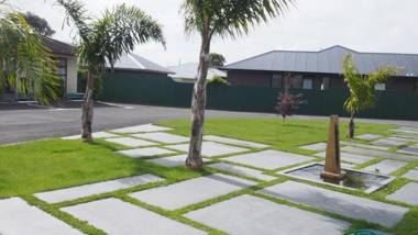 Coronation Court Motel