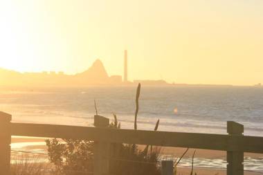 Beach Street Motel Apartments