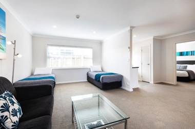 Beach Street Motel Apartments