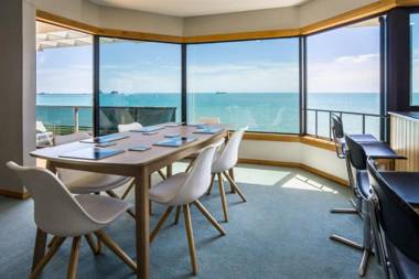 WATERFRONT ON WOOLCOMBE