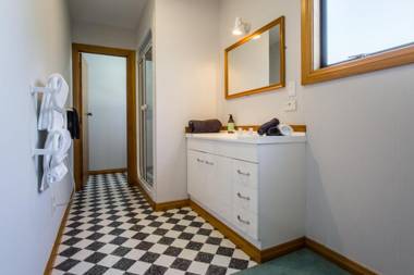 WATERFRONT ON WOOLCOMBE