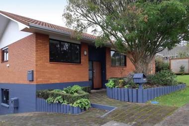 RUSTIC RETREAT ON RUSKIN