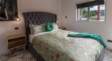 CITY LIVING APARTMENT THREE