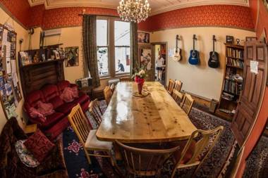 The Palace Backpackers