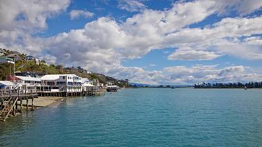 Kimberley Two - Nelson Waterfront Apartment
